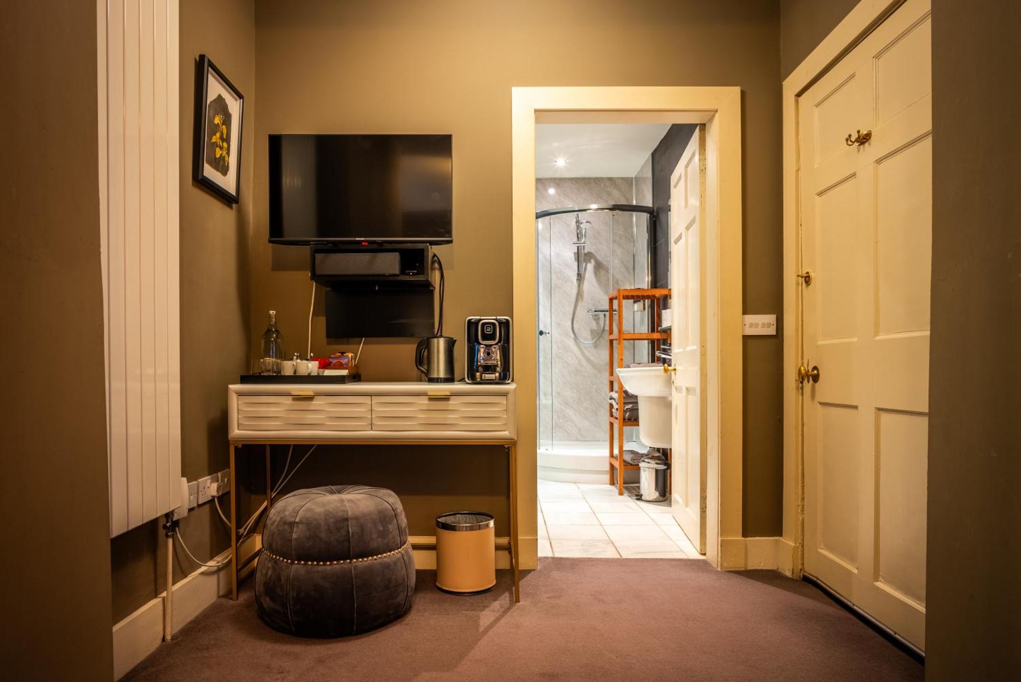 Six Brunton Place Guest House Эдинбург Экстерьер фото